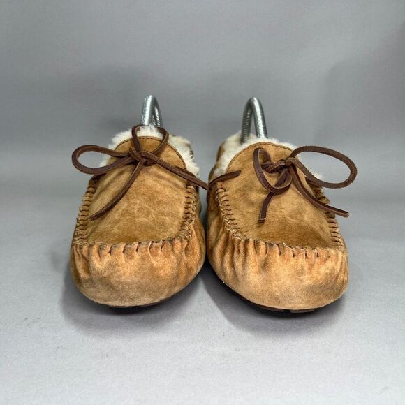 UGG Dakota Slipper Women's Size 8 Chestnut Suede Shearling Slip On Shoes - Picture 2 of 12